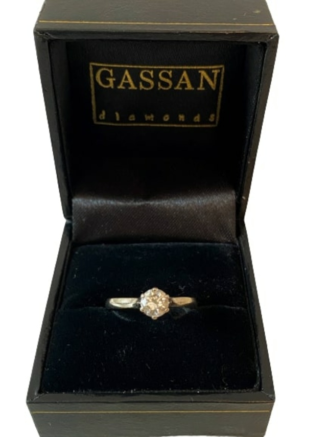 Gassan diamond clearance ring