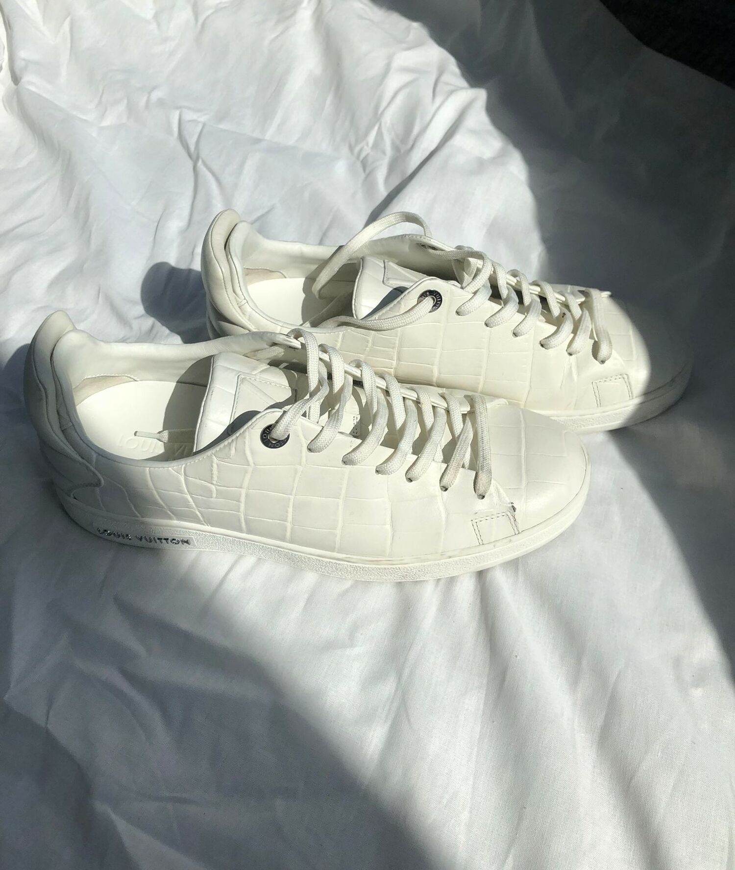 Louis Vuitton White Leather Frontrow Sneakers Size 38