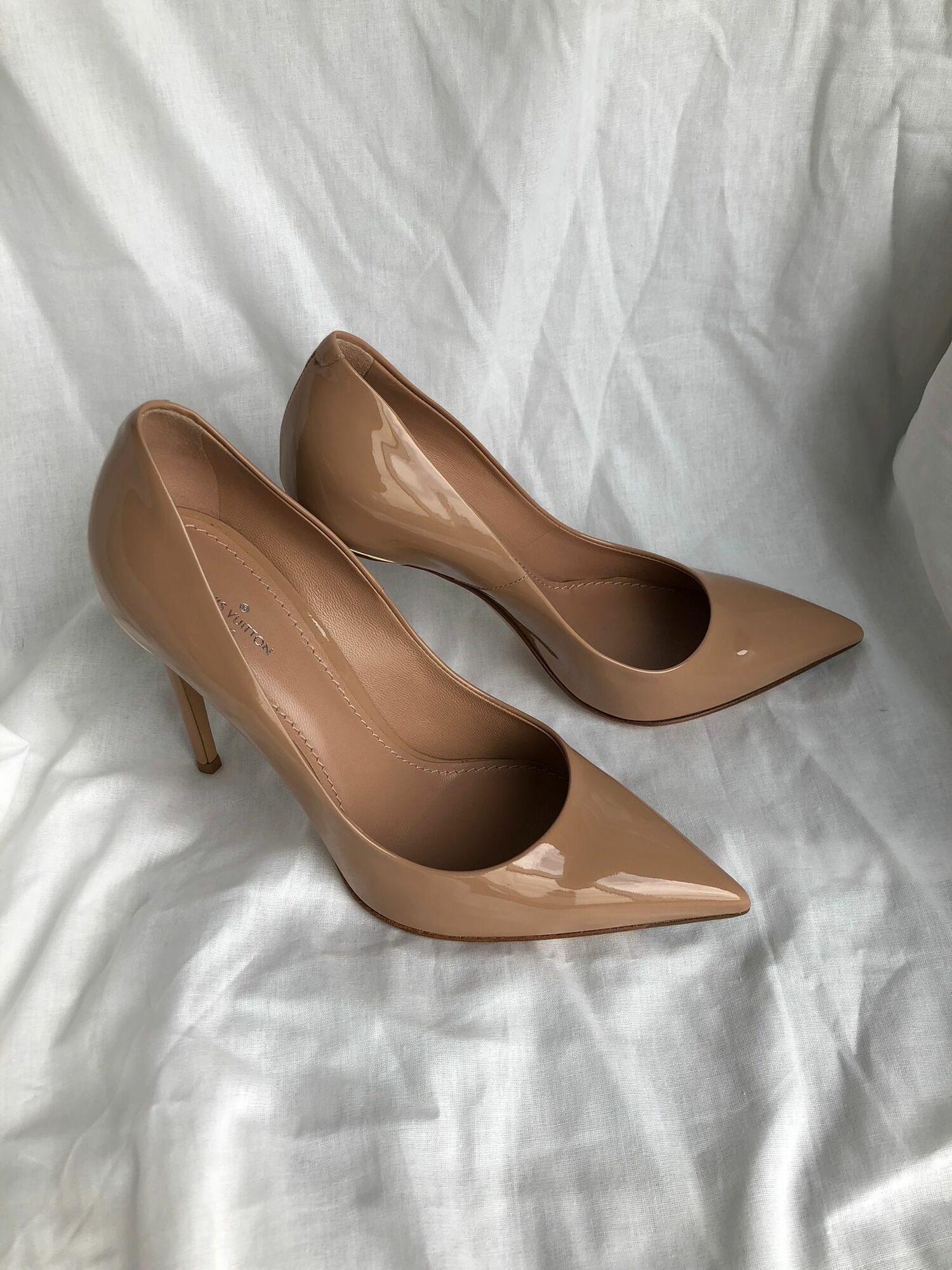 High-heeled shoe Louis Vuitton Court shoe Wedding Shoes, woman