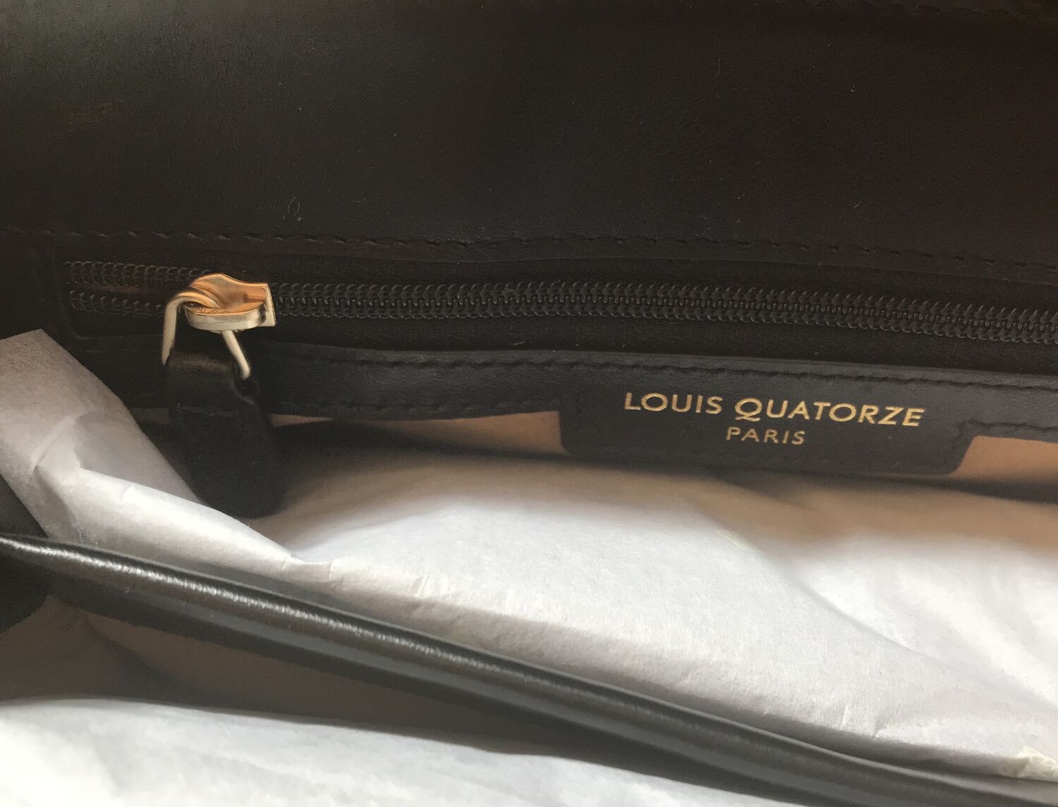 Louis Quatorze two-way black bag